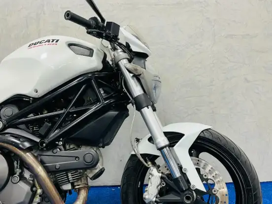 DUCATI-MONSTER 696 DUCATI-MONSTER 696-2011