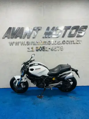 DUCATI-MONSTER 696-2011