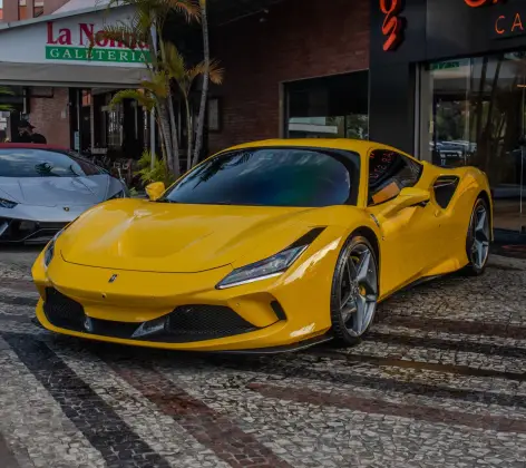 FERRARI F8 TRIBUTO 3.9 V8 TURBO GASOLINA F1-DCT FERRARI F8 TRIBUTO 3.9 V8 TURBO GASOLINA F1-DCT