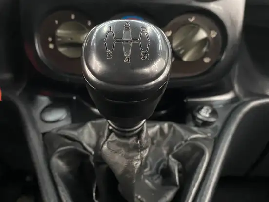 FIAT-DOBLÒ-1.8 MPI ESSENCE 16V FLEX 4P MANUAL FIAT-DOBLÒ-2018