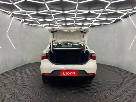 FIAT-GRAND SIENA-2021