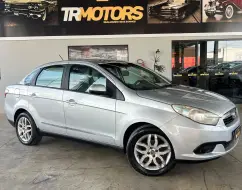 FIAT GRAND SIENA 1.6 MPI ESSENCE 16V FLEX 4P AUTOMATIZADO FIAT GRAND SIENA 1.6 MPI ESSENCE 16V FLEX 4P AUTOMATIZADO