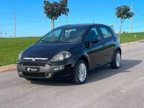 FIAT PUNTO 1.6 ESSENCE 16V FLEX 4P MANUAL FIAT PUNTO 1.6 ESSENCE 16V FLEX 4P MANUAL