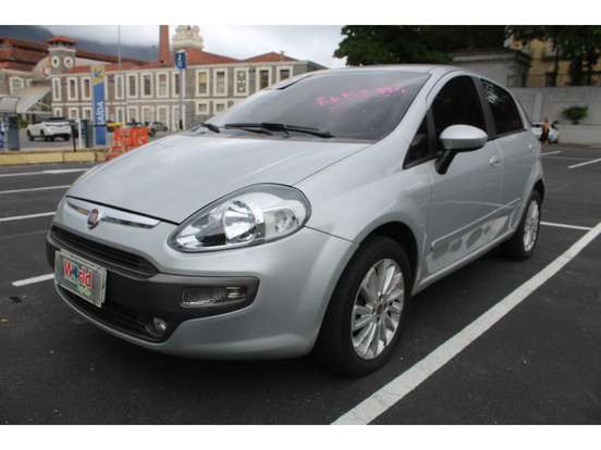 FIAT-PUNTO-1.6 ESSENCE 16V FLEX 4P MANUAL FIAT-PUNTO-2017