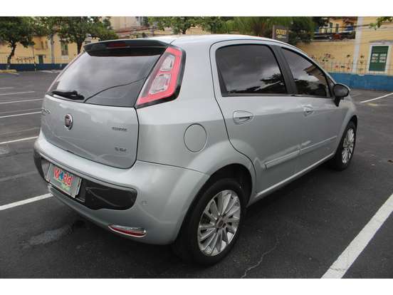 FIAT-PUNTO-1.6 ESSENCE 16V FLEX 4P MANUAL FIAT-PUNTO-2017