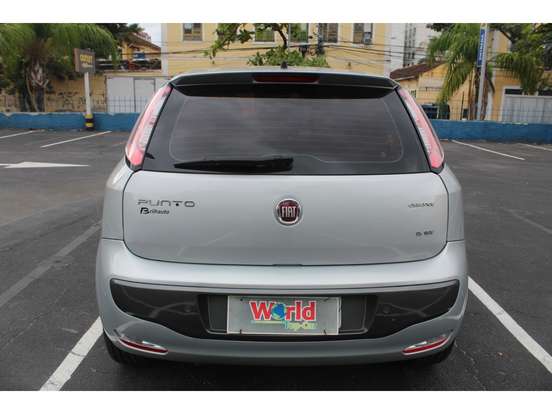 FIAT-PUNTO-2017