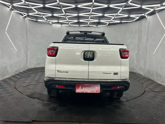 FIAT-TORO-2023