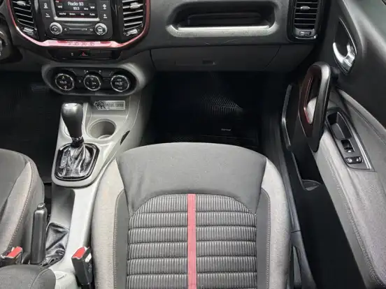 FIAT-TORO-1.8 16V EVO FLEX FREEDOM AT6 FIAT-TORO-2017