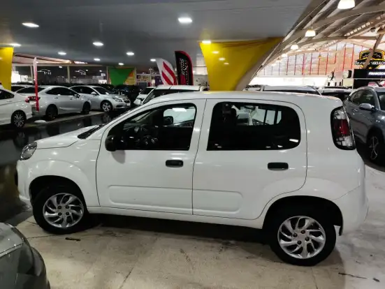 FIAT-UNO-2021