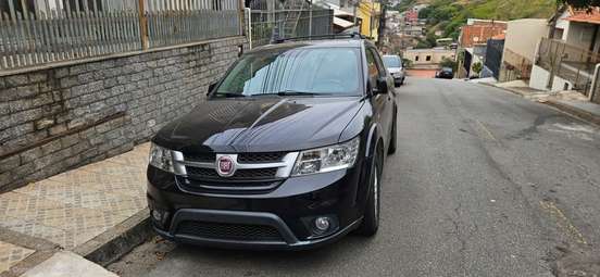 FIAT-FREEMONT-2013