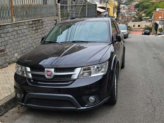 FIAT-FREEMONT-2.4 PRECISION 16V GASOLINA 4P AUTOMÁTICO FIAT-FREEMONT-2013
