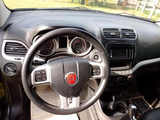 FIAT-FREEMONT-2012