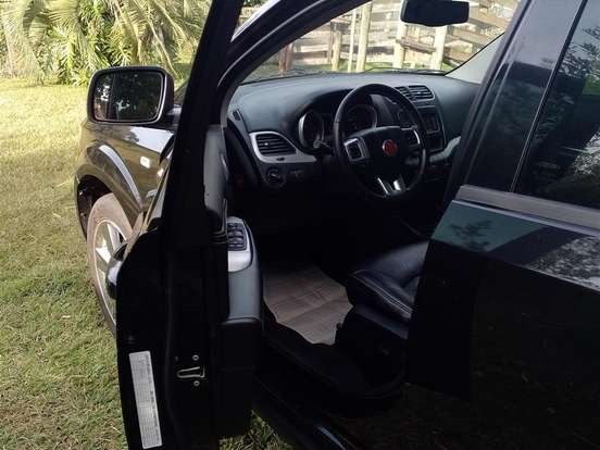 FIAT-FREEMONT-2.4 PRECISION 16V GASOLINA 4P AUTOMÁTICO FIAT-FREEMONT-2012