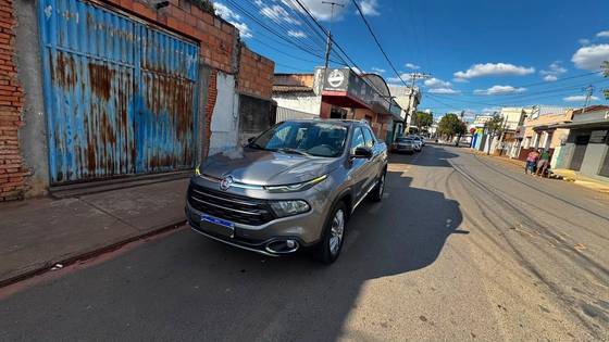 FIAT TORO 2.0 16V TURBO DIESEL VOLCANO 4WD AT9