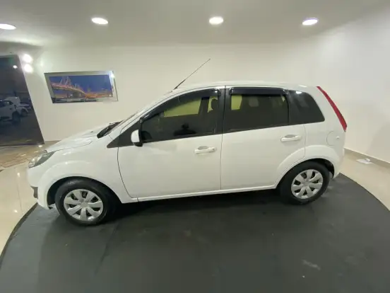 FORD-FIESTA-2014