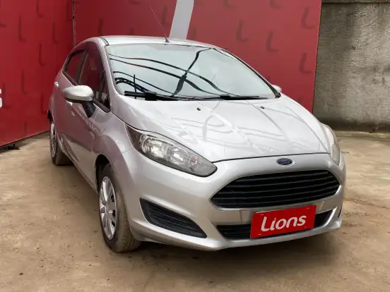 FORD-FIESTA-2014