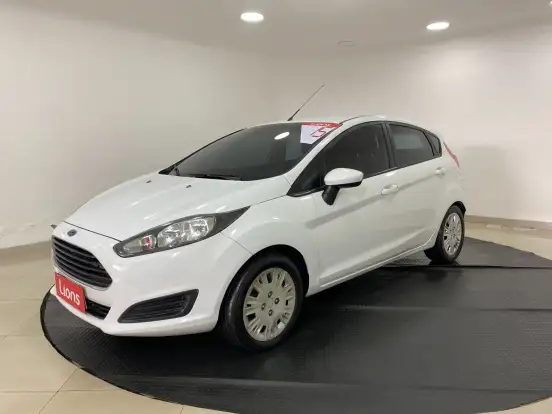 FORD-FIESTA-2015