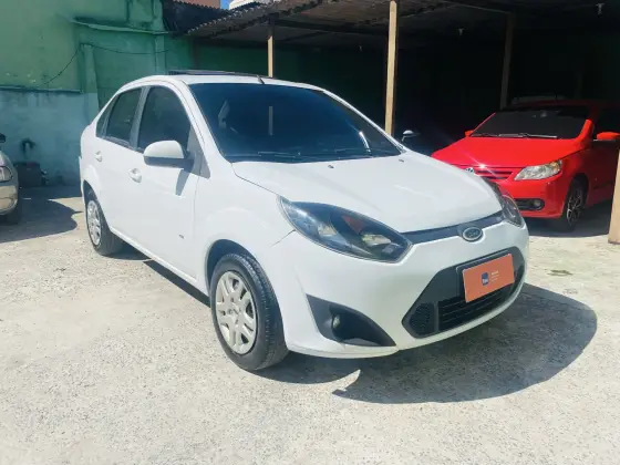 FORD FIESTA 1.6 SE SEDAN 16V FLEX 4P MANUAL FORD FIESTA 1.6 SE SEDAN 16V FLEX 4P MANUAL