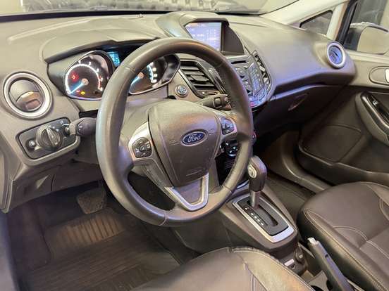 FORD-FIESTA-1.0 ECOBOOST TITANIUM PLUS HATCH 12V GASOLINA 4P POWERSHIFT FORD-FIESTA-2016