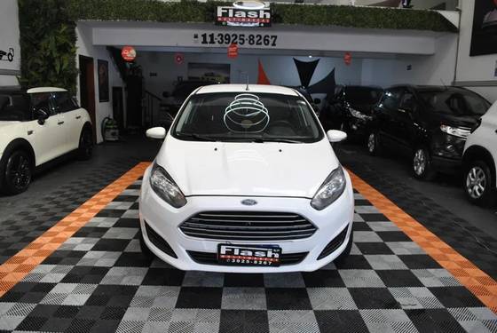 FORD FIESTA 1.6 SE HATCH 16V FLEX 4P MANUAL