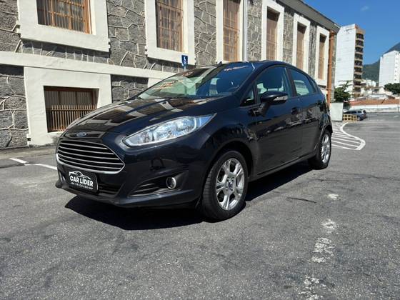 FORD FIESTA 1.6 SE HATCH 16V FLEX 4P POWERSHIFT