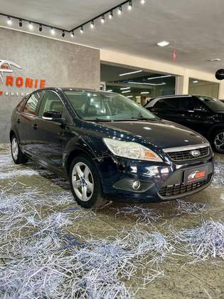 FORD FOCUS 2.0 GLX 16V FLEX 4P AUTOMÁTICO