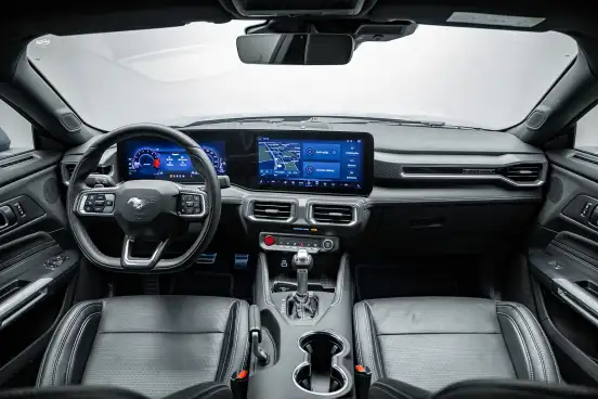 FORD-MUSTANG-2024