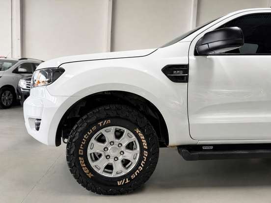 FORD-RANGER-2.2 XLS 4X2 CD 16V DIESEL 4P AUTOMÁTICO FORD-RANGER-2021