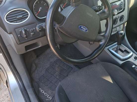 FORD-FOCUS-2.0 GLX 16V GASOLINA 4P AUTOMÁTICO FORD-FOCUS-2008