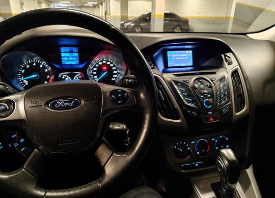 FORD FOCUS 2.0 SE 16V FLEX 4P POWERSHIFT