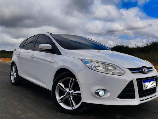FORD-FOCUS-2.0 SE 16V FLEX 4P POWERSHIFT FORD-FOCUS-2015