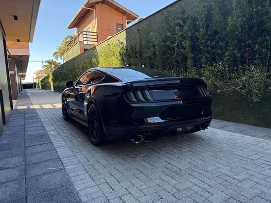 FORD-MUSTANG-2022