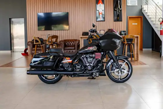 HARLEY-DAVIDSON ROAD GLIDE 
