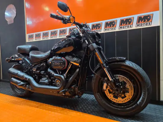 HARLEY-DAVIDSON-SOFTAIL FAT BOB 114-2019