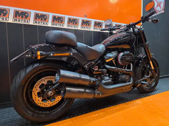 HARLEY-DAVIDSON-SOFTAIL FAT BOB 114-2019