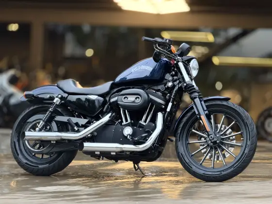 HARLEY-DAVIDSON SPORTSTER IRON 883 HARLEY-DAVIDSON SPORTSTER IRON 883