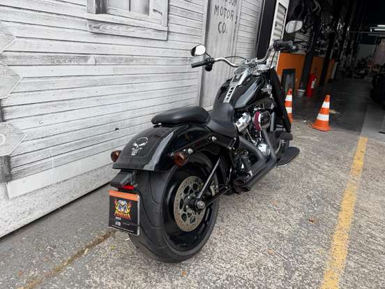 HARLEY-DAVIDSON-SOFTAIL FAT BOY 114-2018