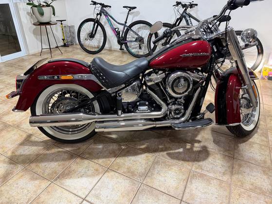 HARLEY-DAVIDSON SOFTAIL DELUXE 
