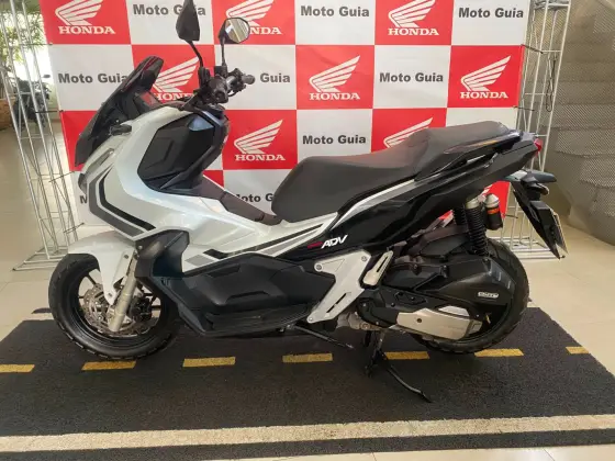 HONDA ADV 