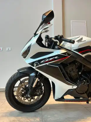 HONDA-CBR 650R ABS-2024