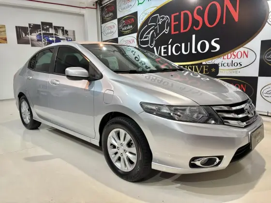 HONDA CITY 1.5 LX 16V FLEX 4P AUTOMÁTICO HONDA CITY 1.5 LX 16V FLEX 4P AUTOMÁTICO
