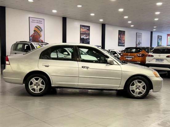 HONDA-CIVIC-1.7 LX 16V GASOLINA 4P MANUAL HONDA-CIVIC-2002