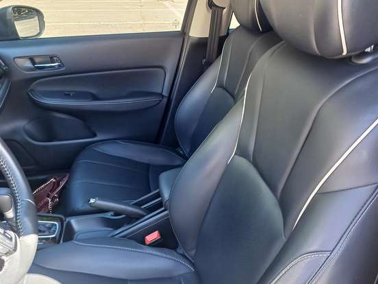 HONDA-CITY-1.5 i-VTEC FLEX HATCH TOURING CVT HONDA-CITY-2023