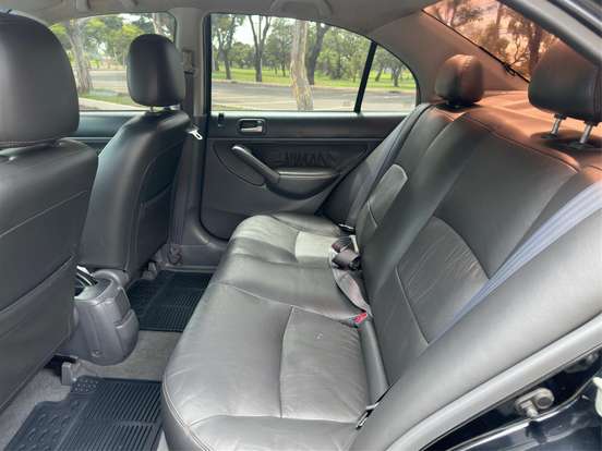 HONDA-CIVIC-2005