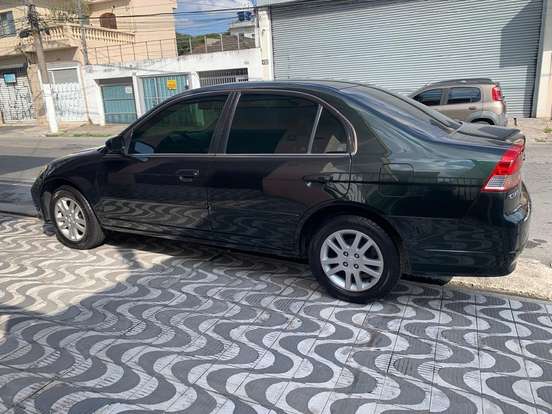 HONDA-CIVIC-2005