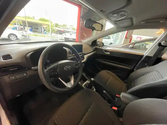 HYUNDAI-HB20-1.0 12V FLEX LIMITED PLUS MANUAL HYUNDAI-HB20-2024