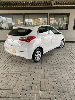 HYUNDAI-HB20-2014