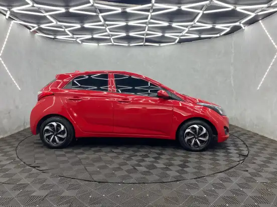 HYUNDAI-HB20-2013