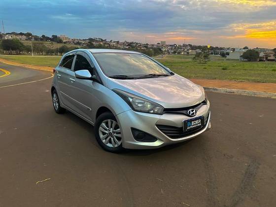 HYUNDAI HB20 1.0 COMFORT 12V FLEX 4P MANUAL