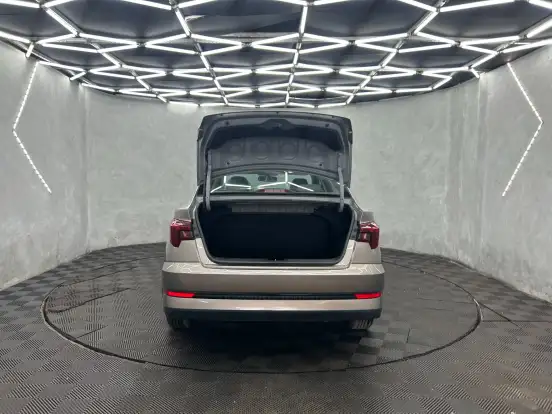 HYUNDAI-HB20S-2025